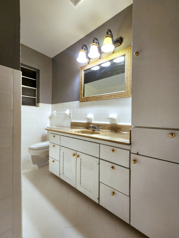 5861 Macarthur Blvd - Photo 7 of 13