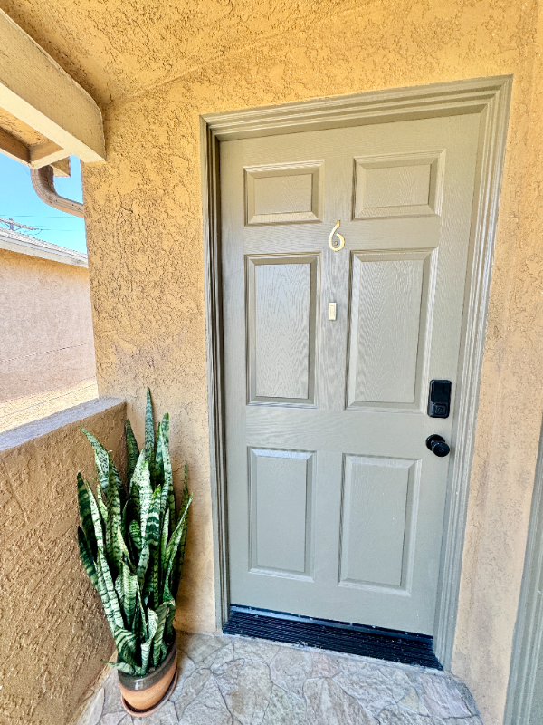 4377 Wilson Ave #6 - Photo 4 of 23