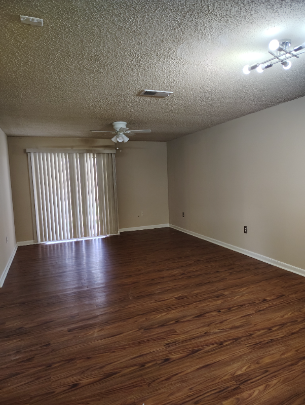 1826 S Brightside View Dr #G - Photo 2 of 6