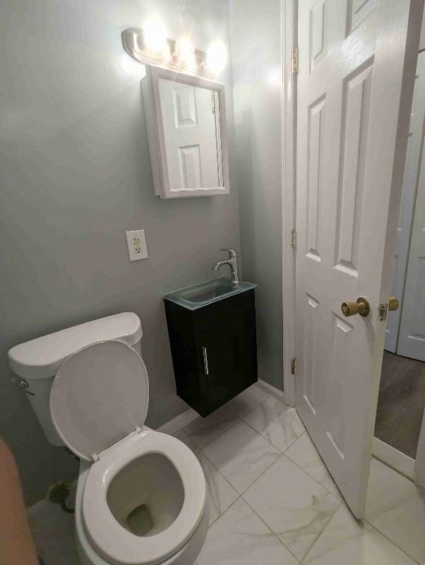 807 Stoll St #1 - Photo 6 of 9