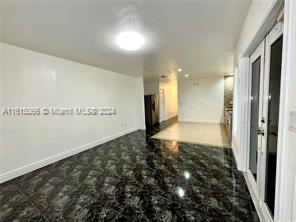 2401 Westst - Photo 4 of 10