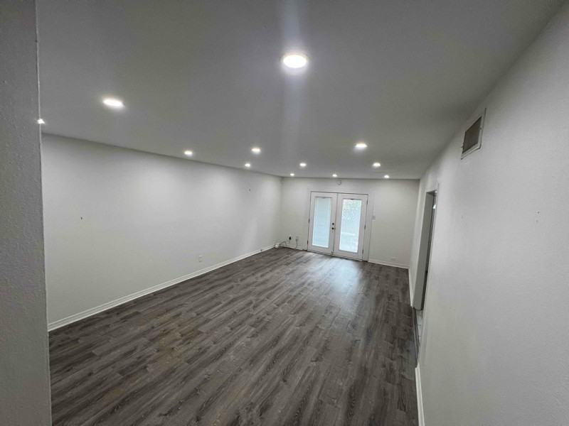 865 Wilshire Blvd - Photo 4 of 18