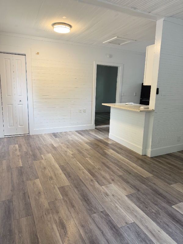 1606 Hough St #2 - Photo 3 of 10