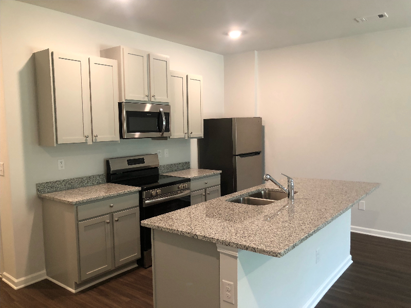 454 Oakwood Dr Nw - Photo 4 of 13