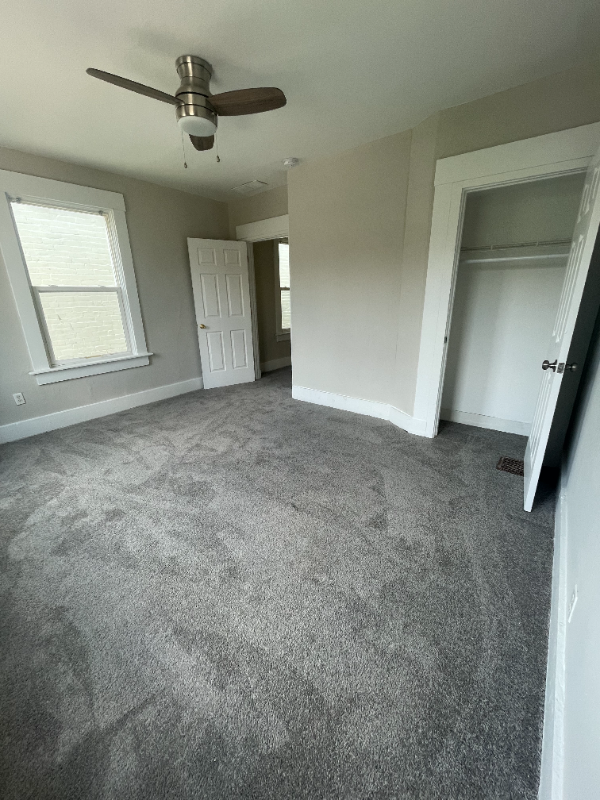 916 Washington Ave - Photo 5 of 19