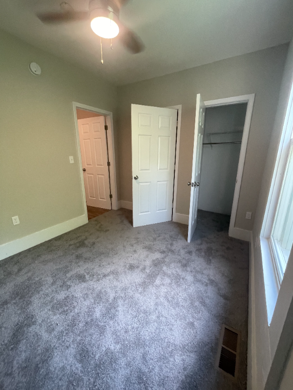 916 Washington Ave - Photo 7 of 19