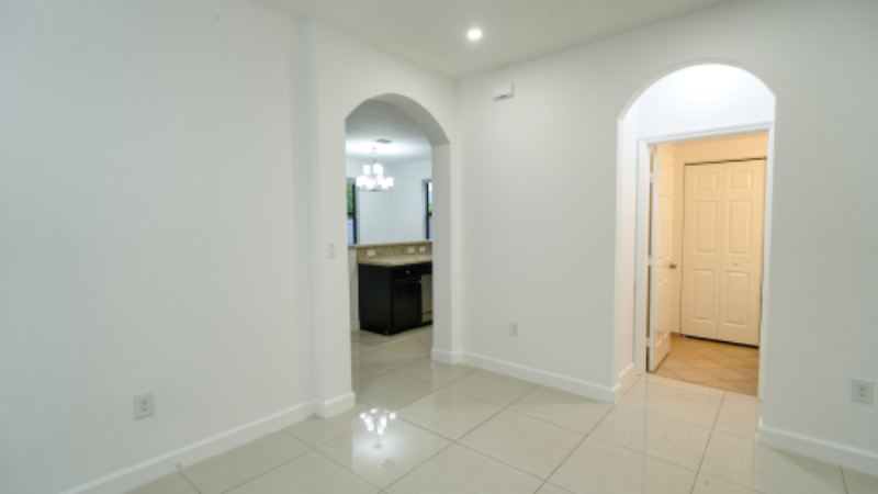 3502 W 86th Ter - Photo 5 of 7