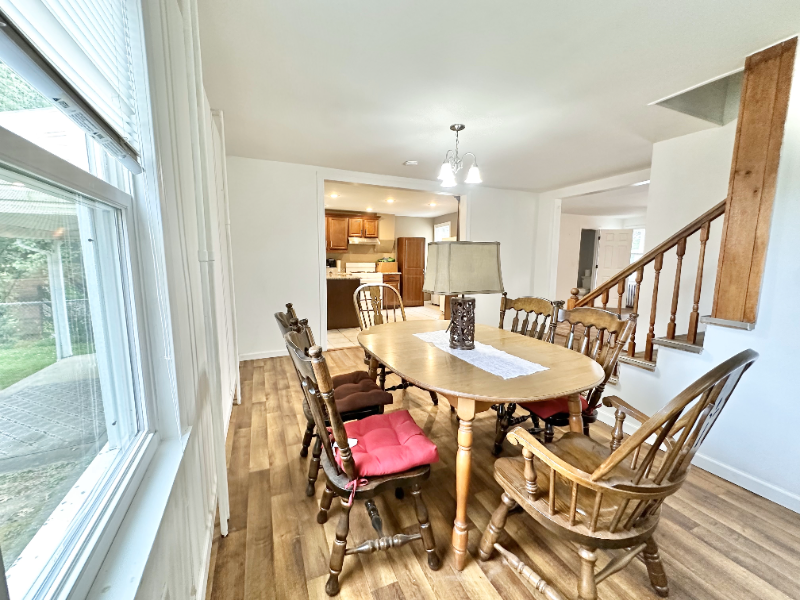 818 C St - Photo 2 of 5