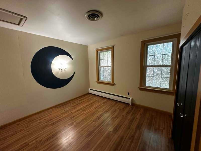 2112 E Cumberland St - Photo 3 of 6