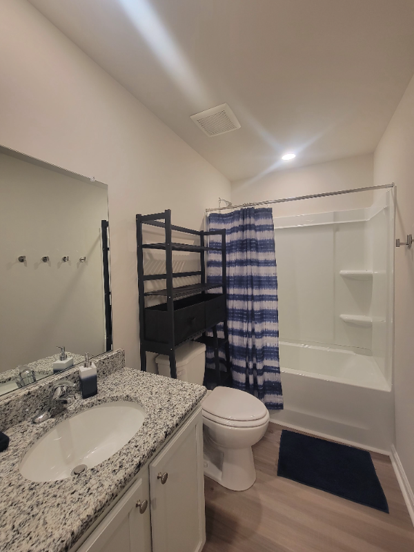 1511 Auckland Ct - Photo 7 of 9