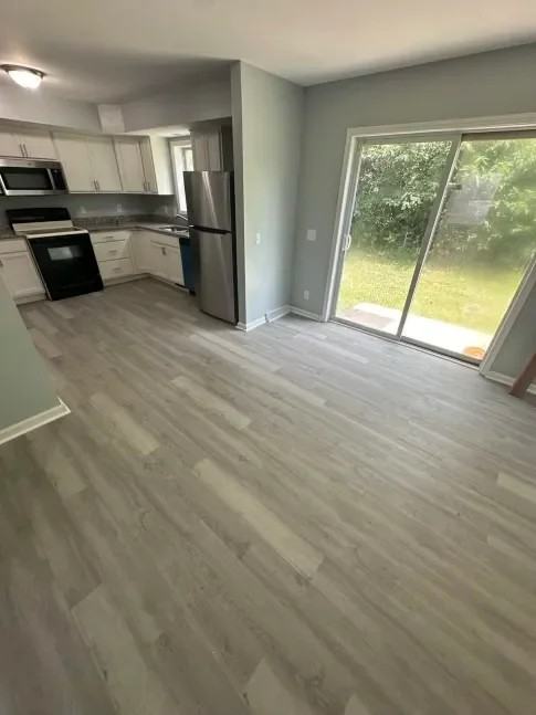 209 Record St - Photo 3 of 16