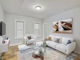 featured image of 304 N 5th St #1