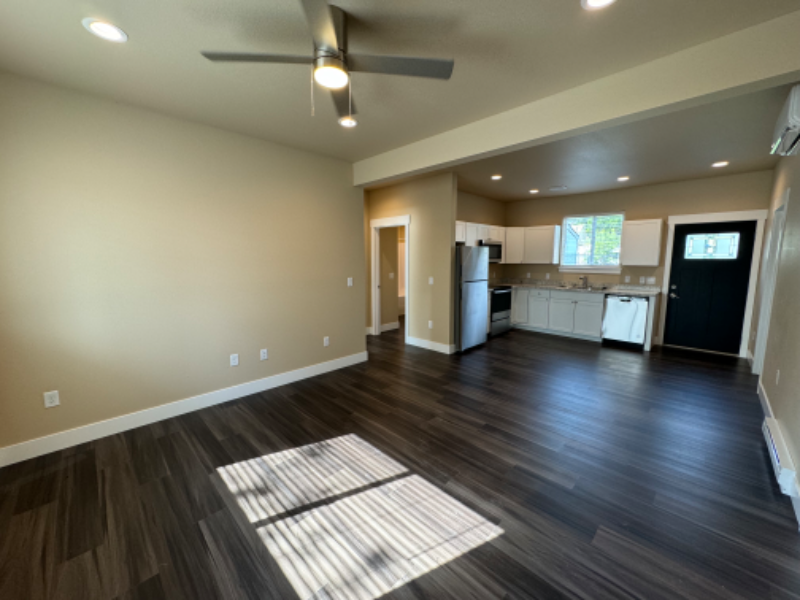 310 3rd St W #102 - Photo 5 of 12