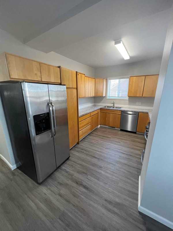 597 Jefferson St #3 - Photo 6 of 10