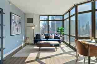 350 N Desplaines St - Photo 1 of 1