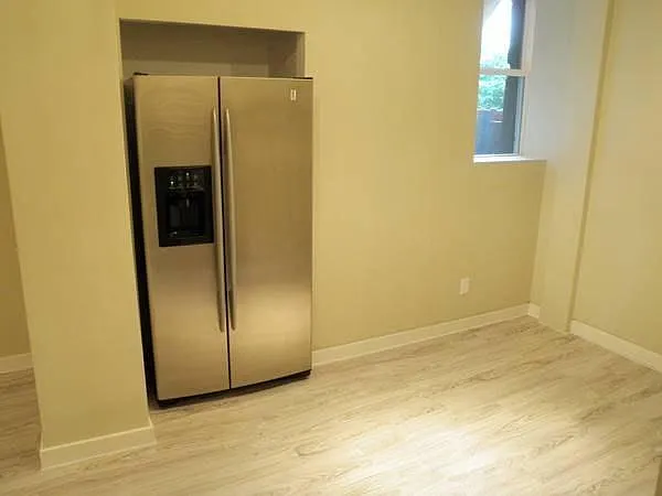 1818 Lasalle Ave #7 - Photo 5 of 11