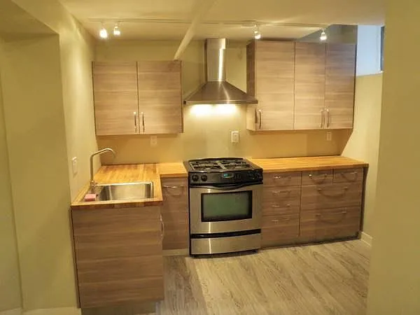 1818 Lasalle Ave #7 - Photo 6 of 11