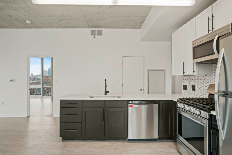 1423 S State St #1402 - Photo 4 of 14
