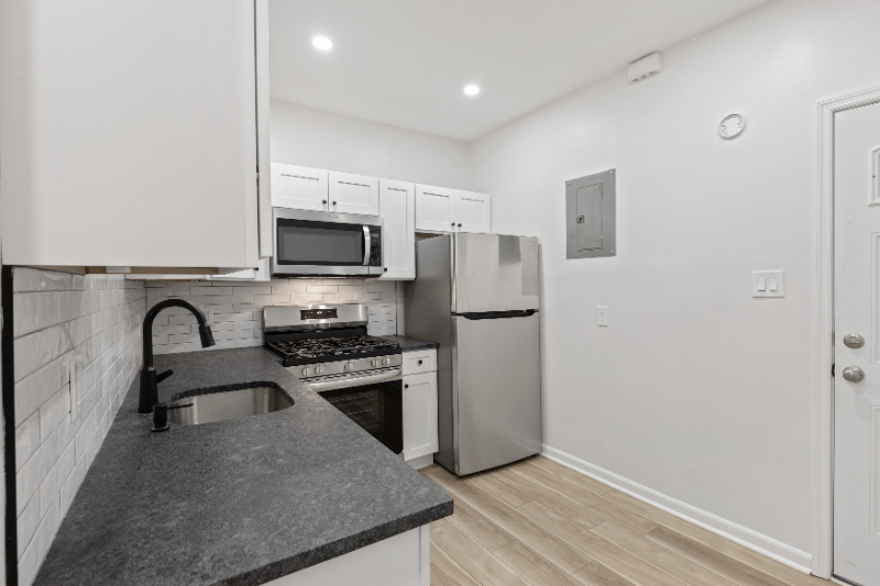 367 Partridge St #4 - Photo 2 of 8