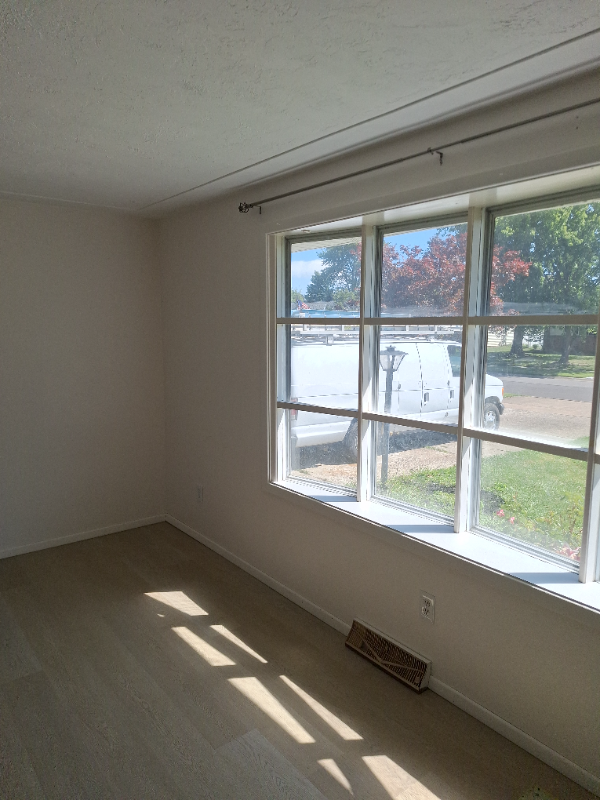 4100 Miami Ave - Photo 2 of 6
