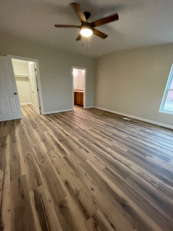 297 Guthrie Rd - Photo 5 of 17