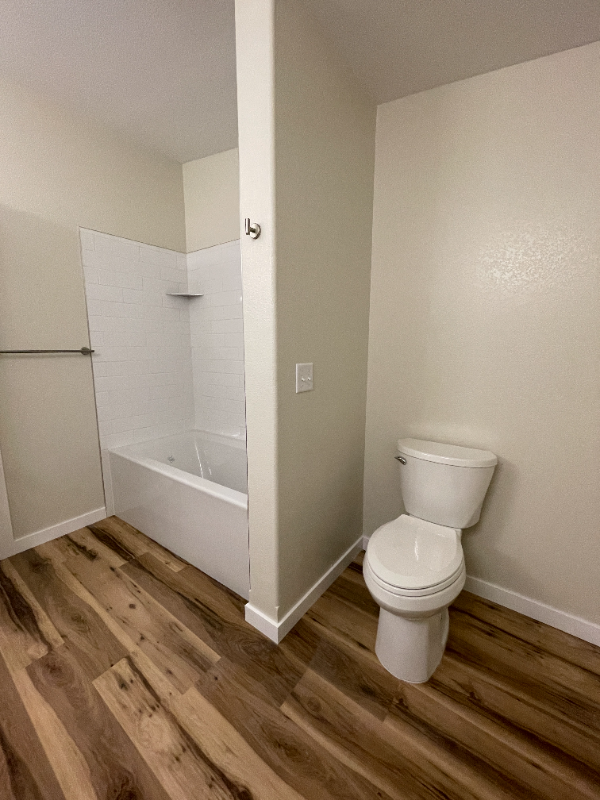 297 Guthrie Rd - Photo 7 of 17