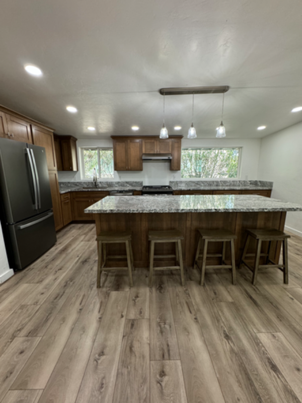 1803 E Miles St - Photo 4 of 20