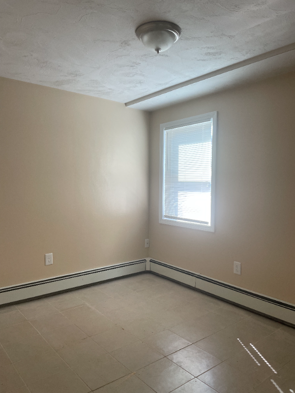 120 Gesler St #1L - Photo 3 of 7