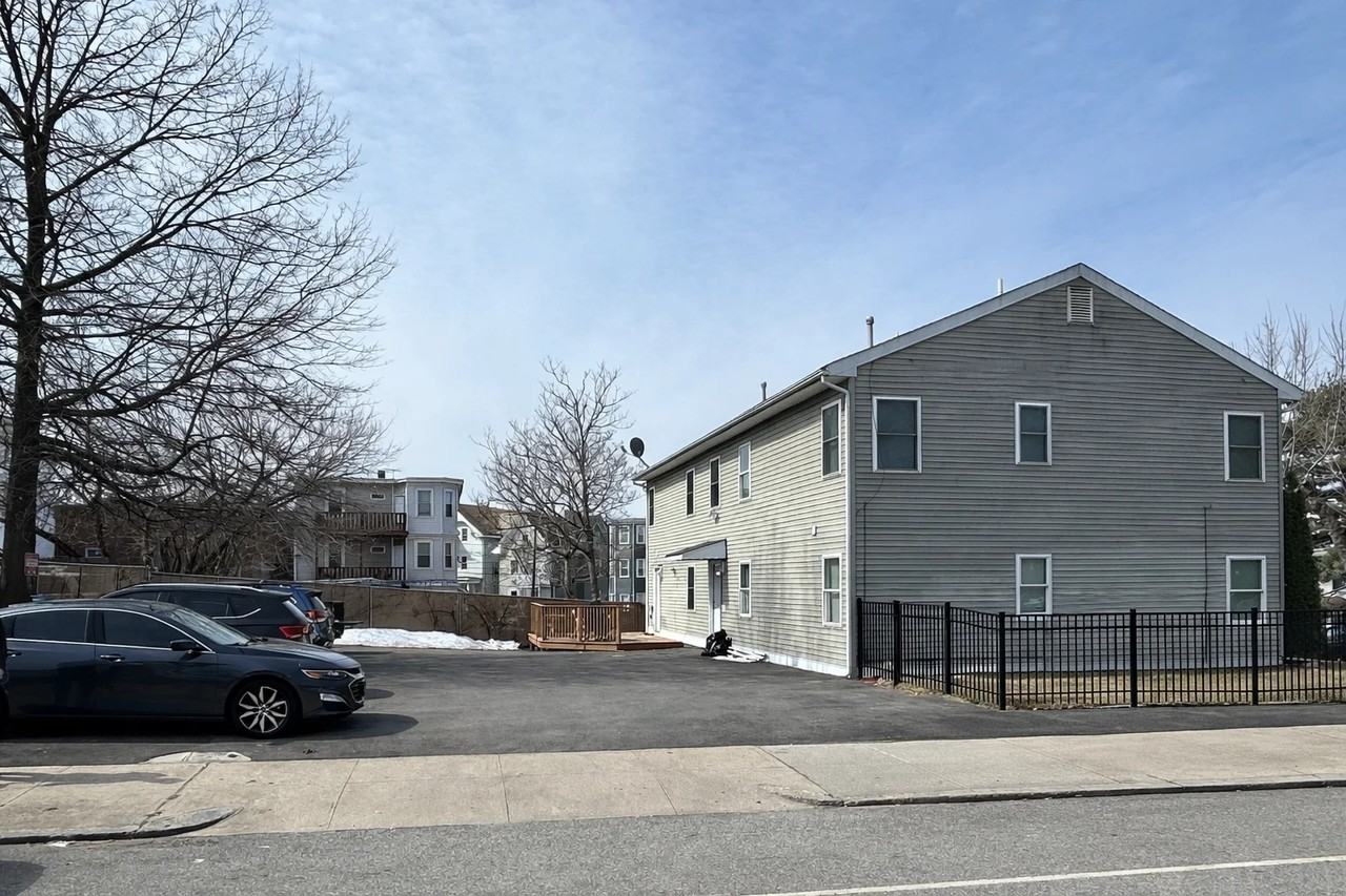 120 Gesler St #1L - Photo 6 of 7