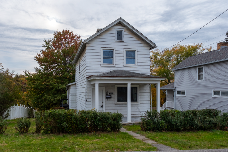 3810 Clark St - Photo 3 of 34