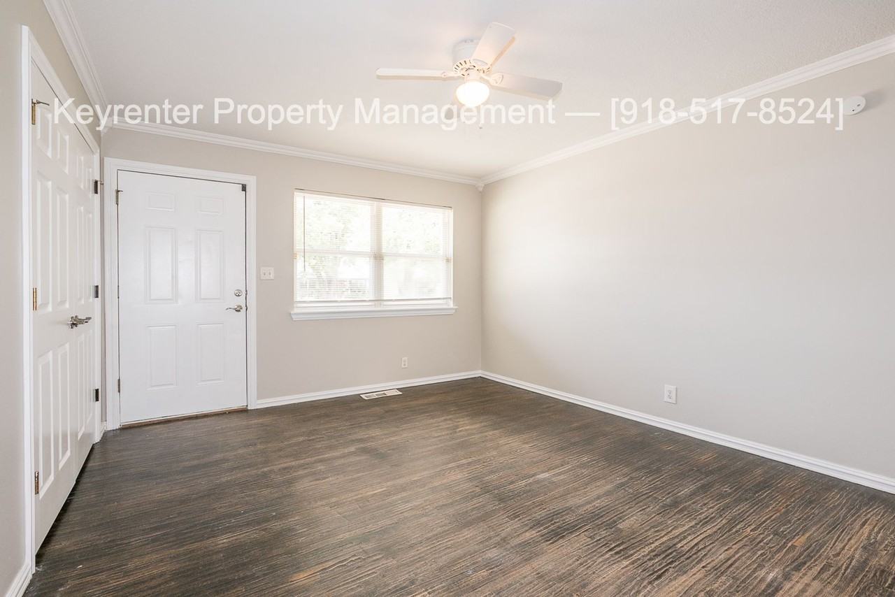 130 S 167th East Ave - Photo 7 of 30