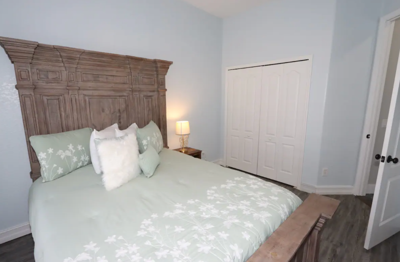 711 Nw 19th Ct - Photo 2 of 13