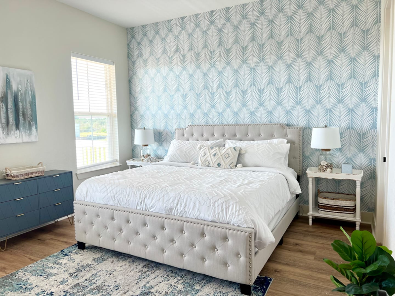 2423 103rd St - Photo 4 of 12