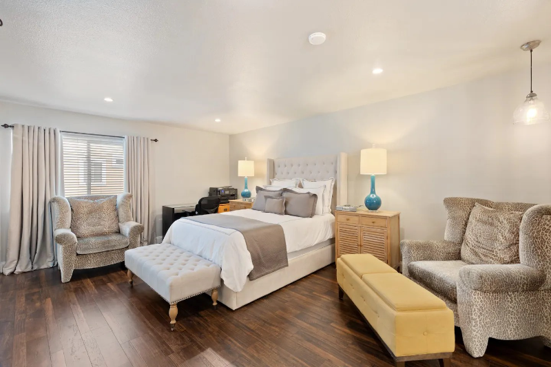 326 22nd St - Photo 5 of 16