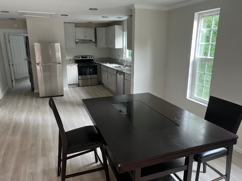 650 Banks Ave Sw - Photo 4 of 5