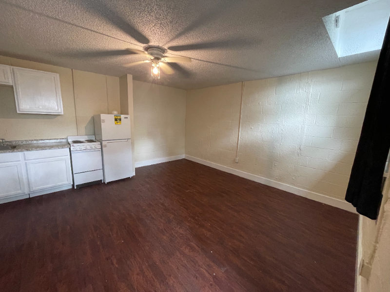 227 5th Ave N #I - Photo 3 of 5