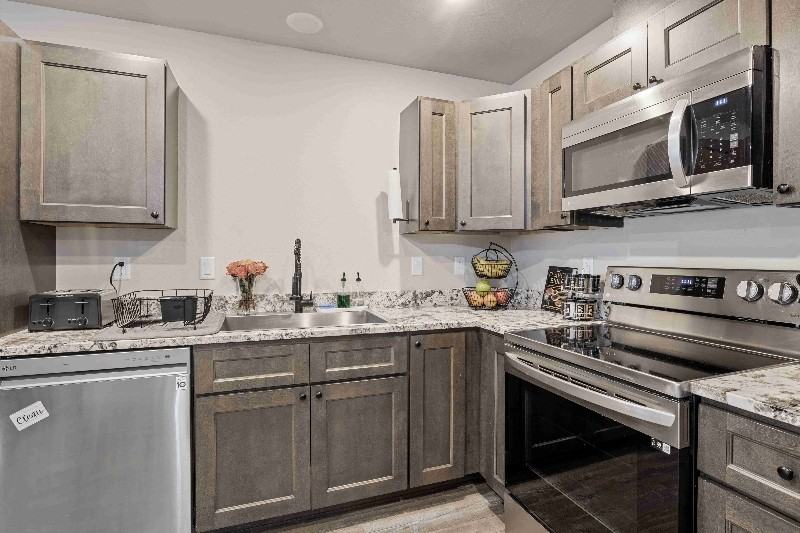 7862 Phaedra Ln - Photo 3 of 20