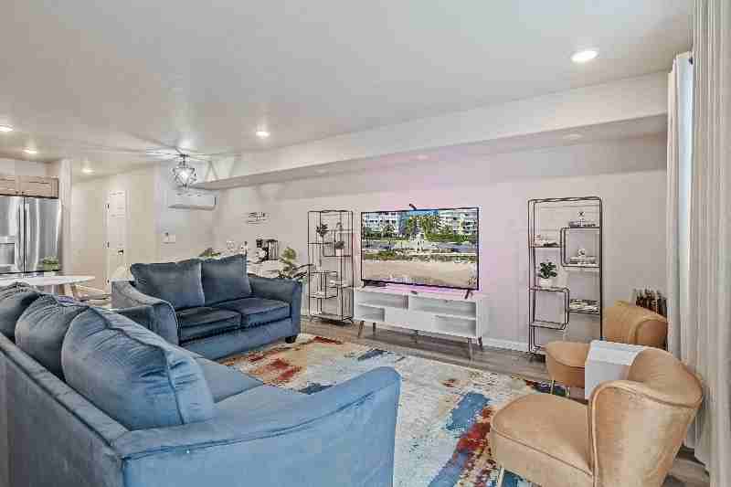 7862 Phaedra Ln - Photo 4 of 20