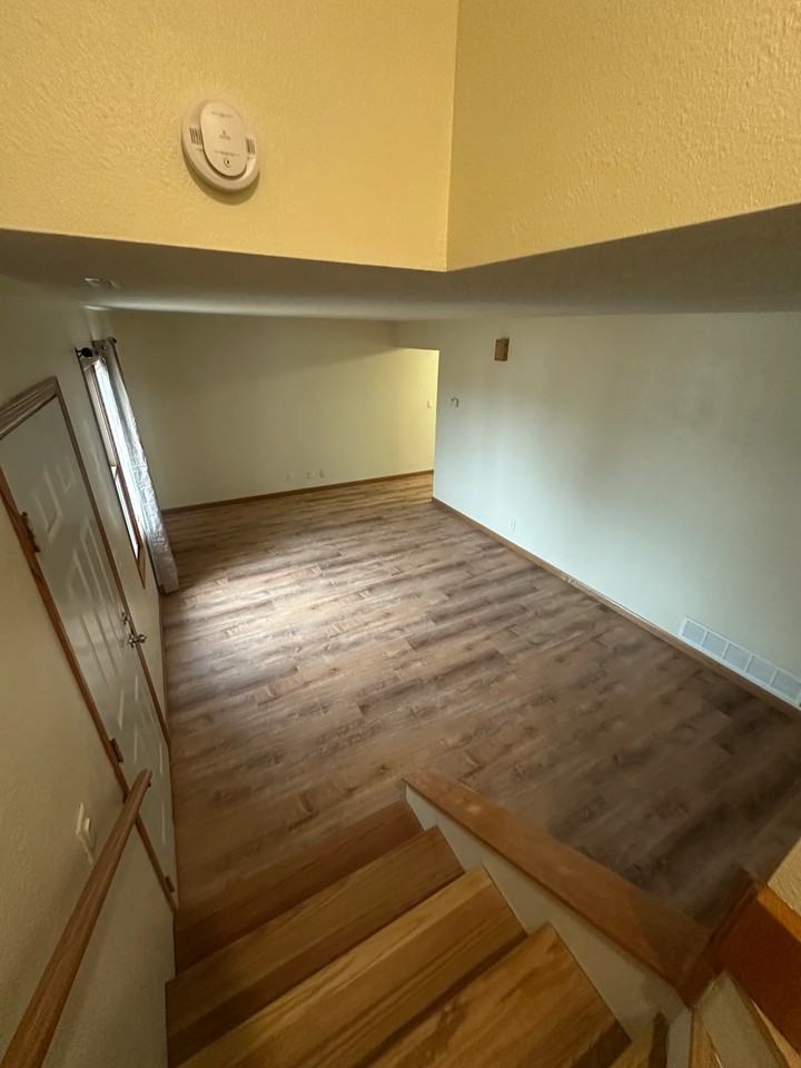 514 S Keystone Ave - Photo 3 of 14