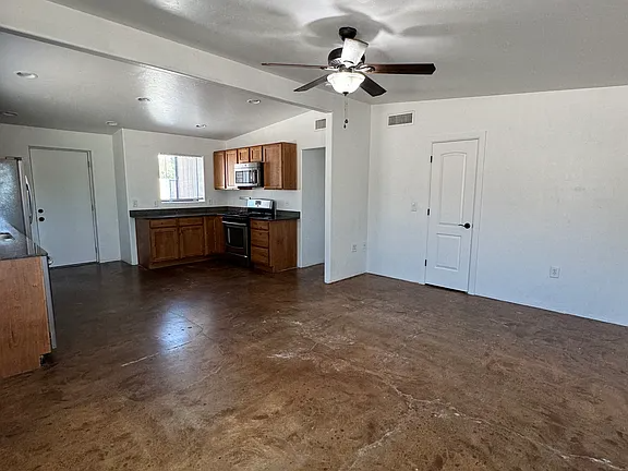 120 N Campbell Ave - Photo 7 of 14