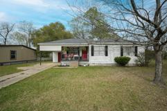 1403 Aaron St - Photo 1 of 1