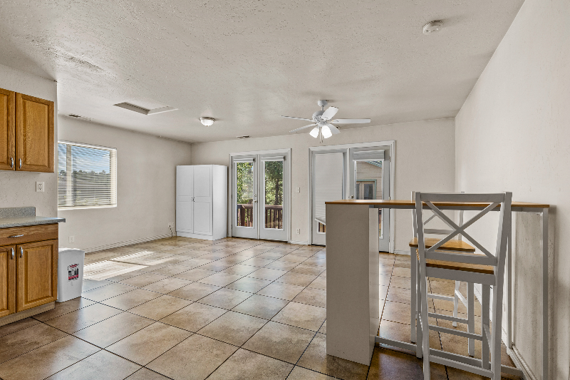 1378 E Hatcher Dr - Photo 2 of 9