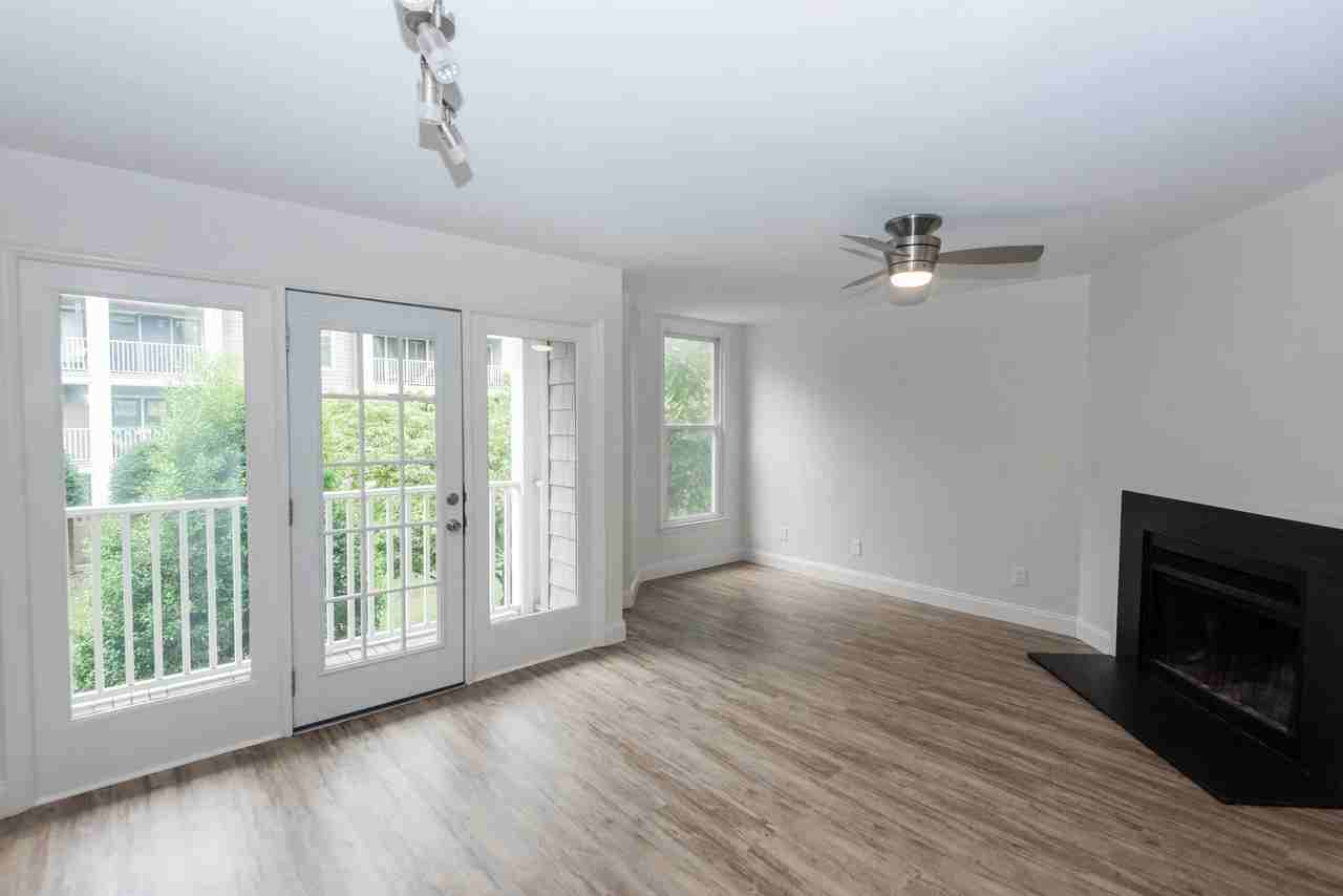 244 S Cedar St #4 - Photo 3 of 14