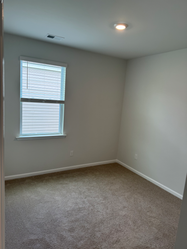 501 Hideaway St - Photo 2 of 8