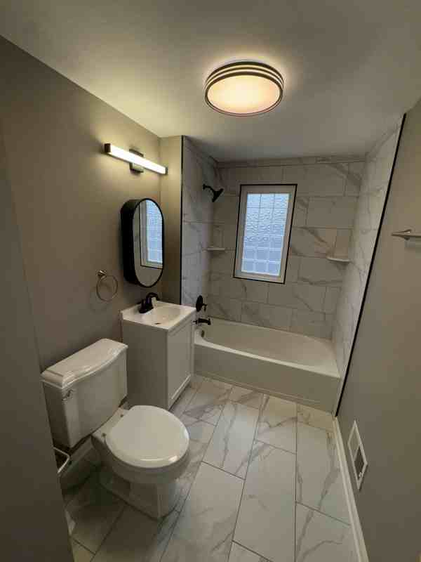 2116 S 49th Ave - Photo 2 of 33