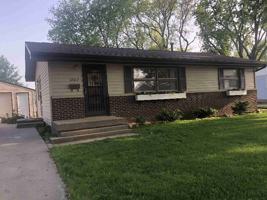 featured image of 1202 W South St