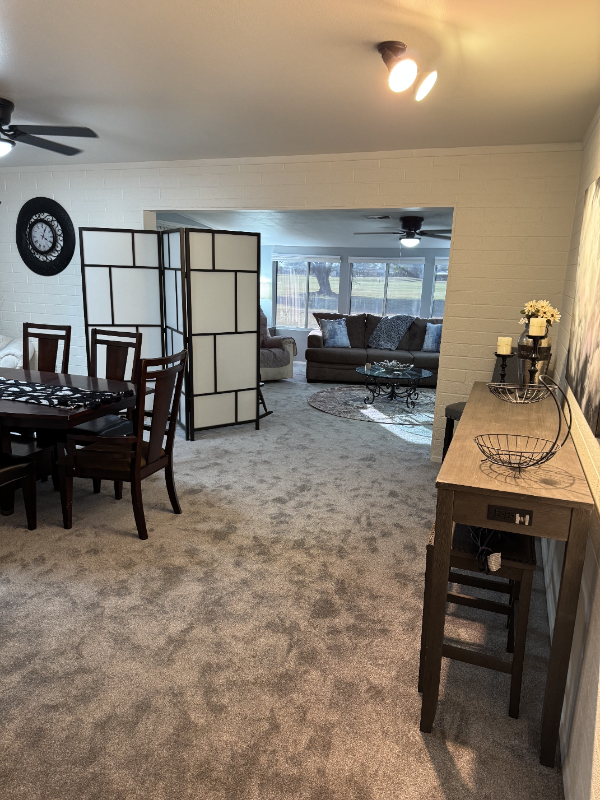 10022 W Lakeview Cir N - Photo 4 of 23