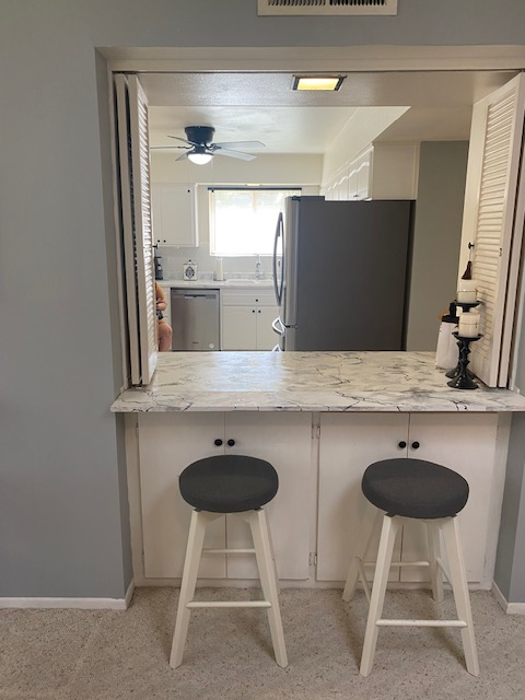 10022 W Lakeview Cir N - Photo 5 of 23