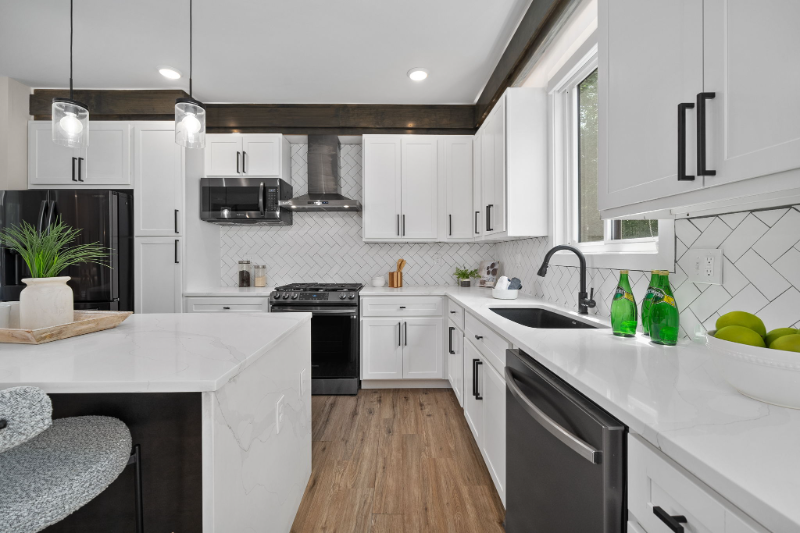 1629 Forest Ave - Photo 4 of 19