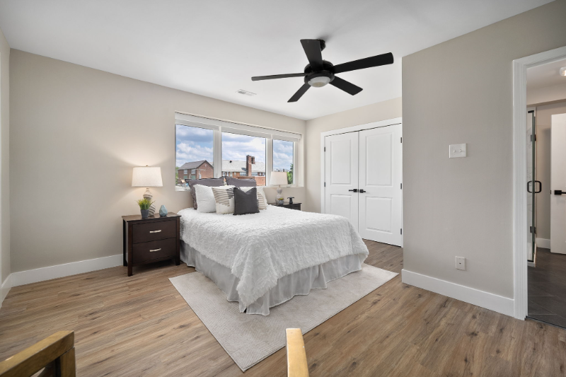 1629 Forest Ave - Photo 5 of 19